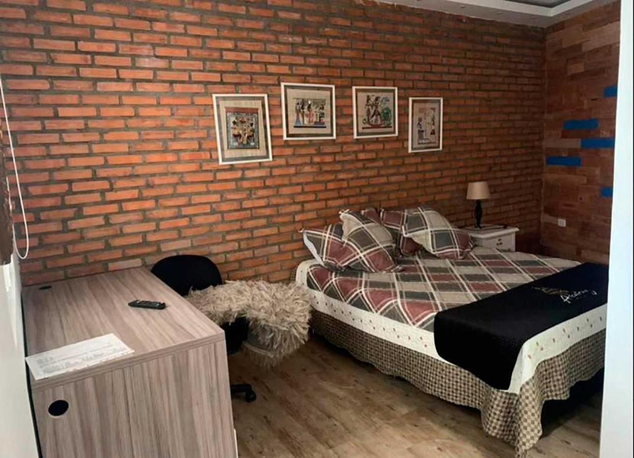 Hotel Alcatraz Yarumal Szoba fotó